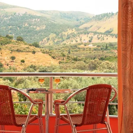 Mare Hotel Himare Room photo
