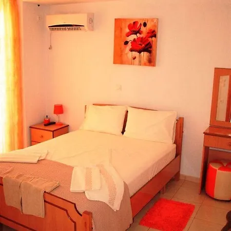 Mare Hotel Himare Exterior photo